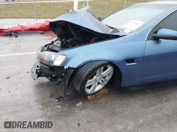 2009 Pontiac G8 z VIN 6G2ER57779L164764, wystawiony jako IAAI lot #41178467 z przebiegiem 205 282 mil mil oraz . Historia ofert i sprzedaży dostępna na DreamBid. Obrazek 19.