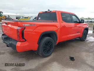 2024 Toyota Tundra Limited z VIN 5TFWA5DB4RX168552, wystawiony jako IAAI lot #41915669 z przebiegiem 24 622 mil mil oraz . Historia ofert i sprzedaży dostępna na DreamBid. Obrazek 4.