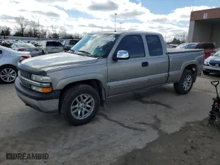 2002 Chevrolet Silverado 1500 LT with VIN 2GCEK19T521213004, listed as a Copart auction lot 48011335 with 98,800 mi miles and Clean Title. Bid and sale history available at carsss.com. Image 1.