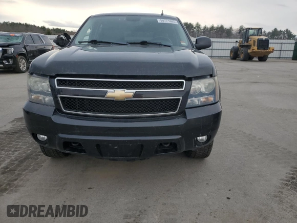 2011 Chevrolet Tahoe LT z VIN 1GNSKBE05BR258317, wystawiony jako Copart lot #54771685 z przebiegiem 214 722 mil mil oraz Szkoda całkowita • Salvage title. Historia ofert i sprzedaży dostępna na DreamBid. Obrazek 5.