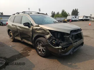2024 Subaru Ascent Premium with VIN 4S4WMAED3R3413117, listed as a Copart auction lot 70282224 with 9,993 mi miles and Salvage title. Bid and sale history available at DreamBid. Image 4.