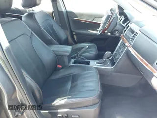 2010 Lincoln MKZ with VIN 3LNHL2GC1AR629771, listed as a IAAI auction lot 42572326 with 108,199 mi miles and . Bid and sale history available at DreamBid. Image 5.