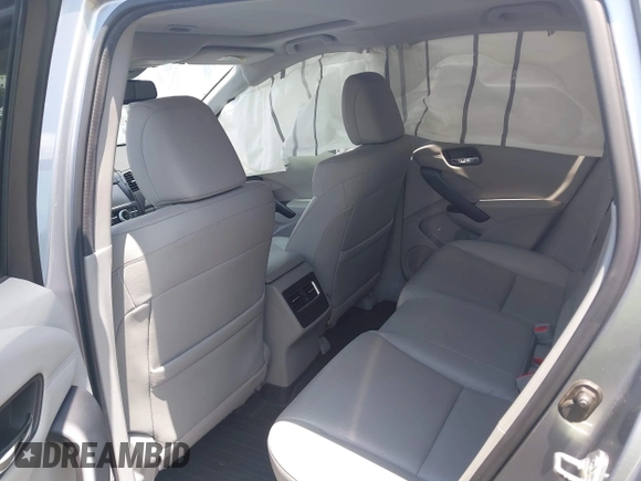 2016 Acura RDX Advance with VIN 5J8TB3H7XGL014959, listed as a IAAI auction lot 42612264 with 101,111 mi miles and . Bid and sale history available at DreamBid. Image 8.
