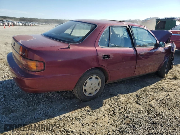 1992 Toyota Camry LE with VIN 4T1SK12EXNU029390, listed as a Copart auction lot 82369904 with 309,383 mi miles and Salvage Title. Bid and sale history available at carsss.com. Image 3.
