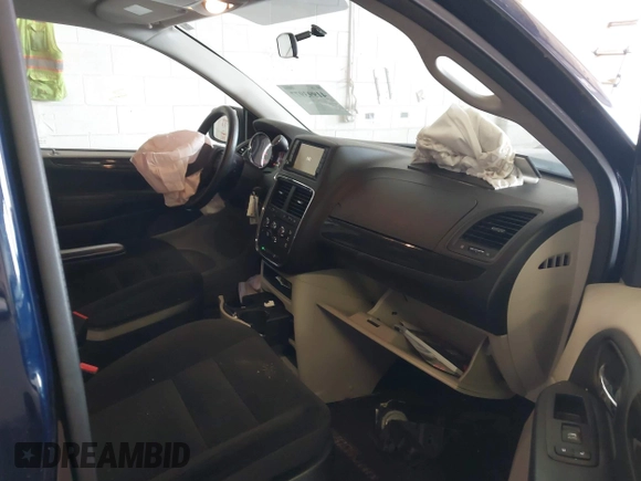 2017 Dodge Grand Caravan SE with VIN 2C4RDGBG6HR726753, listed as a IAAI auction lot 41993977 with 39,753 mi miles and . Bid and sale history available at DreamBid. Image 5.