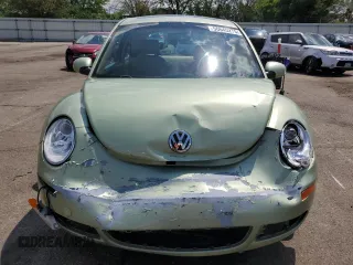 2008 Volkswagen Beetle SE with VIN 3VWRW31C78M509931, listed as a Copart auction lot 56645275 with 136,436 mi miles and Salvage title. Bid and sale history available at DreamBid. Image 5.