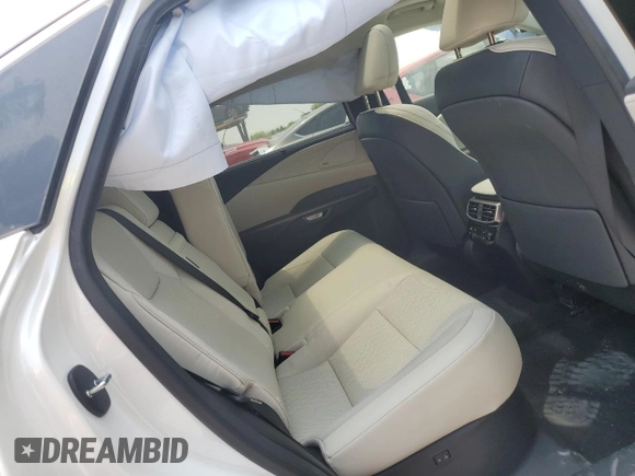 2024 Lexus RX with VIN 2T2BAMCAXRC071481, listed as a Copart auction lot 59457934 with 9,874 mi miles and Salvage Title. Bid and sale history available at carsss.com. Image 10.