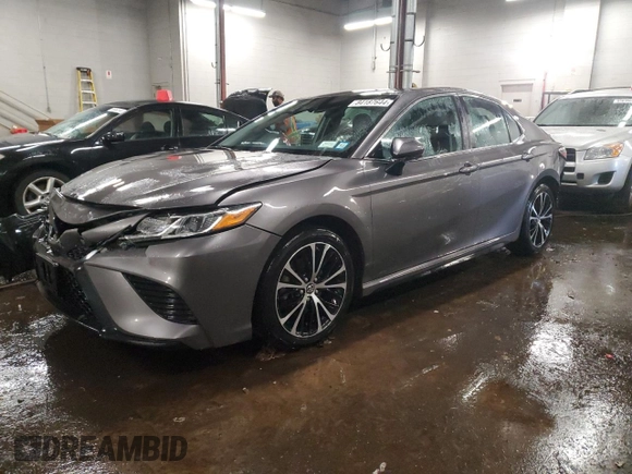 2019 Toyota Camry LE with VIN 4T1B11HK1KU733313, listed as a Copart auction lot 84187644 with 38,934 mi miles and Salvage Title. Bid and sale history available at carsss.com. Image 1.