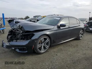 2016 BMW 7 Series 750i with VIN WBA7F0C5XGGM20402, listed as a Copart auction lot 86011914 with 90,123 mi miles and Salvage Title. Bid and sale history available at carsss.com. Image 1.