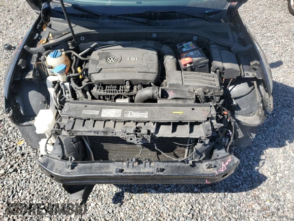 2017 Volkswagen Passat SEL Premium z VIN 1VWCT7A32HC077806, wystawiony jako Copart lot #47272815 z przebiegiem 127 040 mil mil oraz Szkoda całkowita • Salvage title. Historia ofert i sprzedaży dostępna na DreamBid. Obrazek 11.