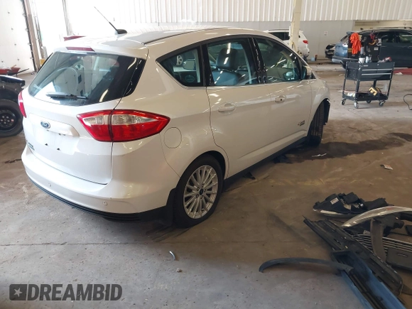 2016 Ford C-Max SEL with VIN 1FADP5CU2GL110832, listed as a IAAI auction lot 41764729 with 119,724 mi miles and . Bid and sale history available at DreamBid. Image 4.