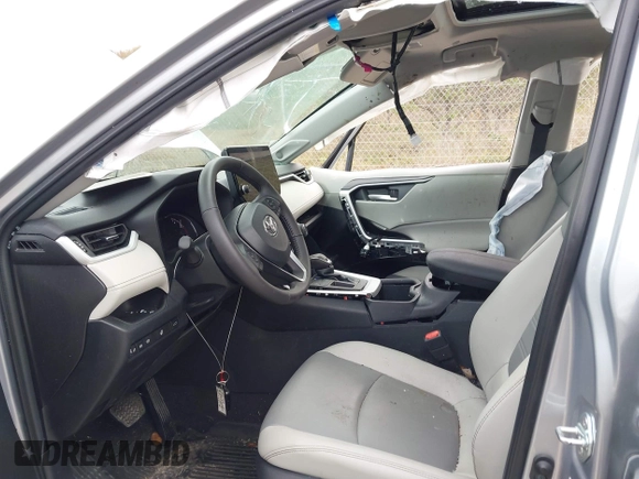 2023 Toyota RAV4 XLE Premium with VIN 2T3C1RFV8PC246707, listed as a IAAI auction lot 40860830 with 32,872 mi miles and . Bid and sale history available at DreamBid. Image 5.