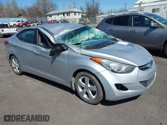 2013 Hyundai Elantra Limited z VIN 5NPDH4AE6DH209246, wystawiony jako IAAI lot #41999702 z przebiegiem 132 786 mil mil oraz . Historia ofert i sprzedaży dostępna na DreamBid. Obrazek 1.
