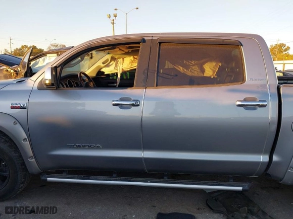 2013 Toyota Tundra 4WD Truck LTD with VIN 5TFHY5F10DX277740, listed as a IAAI auction lot 41085086 with NaN miles. Bid and sale history available at carsss.com. Image 14.