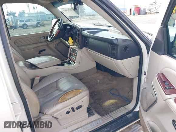 2005 Cadillac Escalade ESV z VIN 3GYFK66N05G126950, wystawiony jako IAAI lot #41767693 z przebiegiem 273 533 mil mil oraz . Historia ofert i sprzedaży dostępna na DreamBid. Obrazek 5.