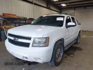 2007 Chevrolet Avalanche LTZ with VIN 3GNFK12307G166372, listed as a IAAI auction lot 41734253 with Not Provided miles. Bid and sale history available at carsss.com. Image 19.