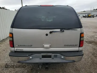 2004 Chevrolet Suburban LT with VIN 1GNEC16Z64J135810, listed as a Copart auction lot 84643984 with 243,355 mi miles and Salvage Title. Bid and sale history available at carsss.com. Image 6.