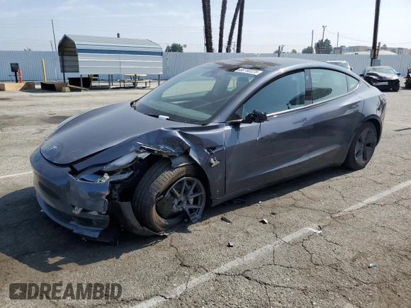 2023 Tesla Model 3 z VIN 5YJ3E1EA2PF680355, wystawiony jako Copart lot #60760225 z przebiegiem 17 270 mil mil oraz Szkoda całkowita • Salvage title. Historia ofert i sprzedaży dostępna na DreamBid. Obrazek 1.