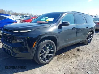 2024 Chevrolet Traverse AWD RS z VIN 1GNEVLKSXRJ204147, wystawiony jako IAAI lot #41998829 z przebiegiem 20 058 mil mil oraz . Historia ofert i sprzedaży dostępna na DreamBid. Obrazek 2.