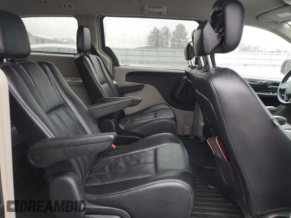 2014 Chrysler Town & Country Touring with VIN 2C4RC1BG7ER159979, listed as a Copart auction lot 41546834 with 148,000 mi miles and Salvage Title. Bid and sale history available at DreamBid. Image 11.