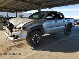 2023 Toyota Tacoma 4WD SR with VIN 3TMCZ5AN6PM612625, listed as a Copart auction lot 50152015 with 32,156 mi miles and Salvage Title. Bid and sale history available at carsss.com. Image 1.