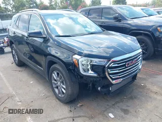 2024 GMC Terrain SLT z VIN 3GKALPEG1RL172200, wystawiony jako IAAI lot #42820609 z przebiegiem 37 648 mil mil oraz . Historia ofert i sprzedaży dostępna na DreamBid. Obrazek 1.