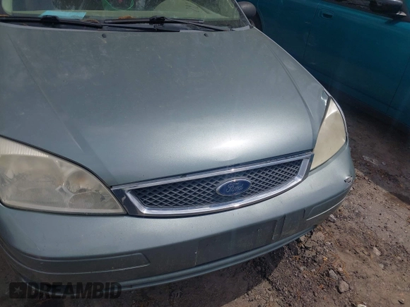 2005 Ford Focus S with VIN 1FAFP34N15W292541, listed as a IAAI auction lot 41970717 with 172,323 mi miles. Bid and sale history available at carsss.com. Image 6.