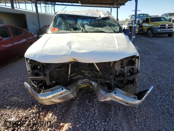2005 GMC Yukon SLT with VIN 1GKEK13T75J139804, listed as a Copart auction lot 47307455 with 261,688 mi miles and Non Repairable. Bid and sale history available at carsss.com. Image 5.