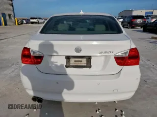 2006 BMW 3 Series 330i with VIN WBAVB33596PS16810, listed as a Copart auction lot 61655555 with 114,060 mi miles and Salvage title. Bid and sale history available at DreamBid. Image 6.