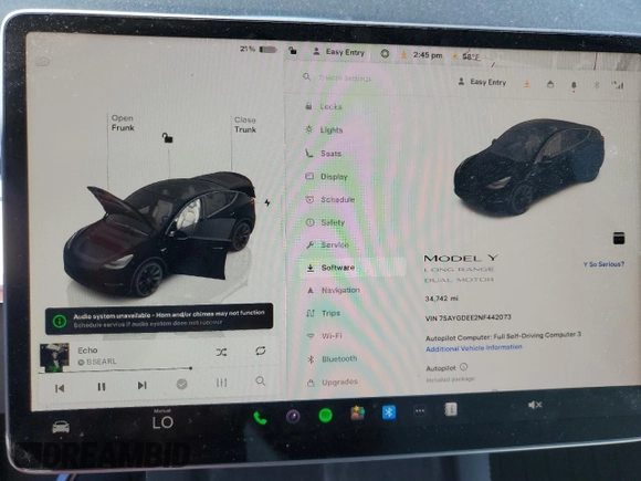 2022 Tesla Model Y Long Range z VIN 7SAYGDEE2NF442073, wystawiony jako Copart lot #49180135 z przebiegiem 34 742 mil mil oraz Szkoda całkowita • Salvage title. Historia ofert i sprzedaży dostępna na DreamBid. Obrazek 9.