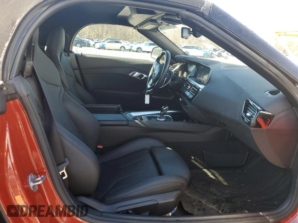 2021 BMW Z4 sDrive30i with VIN WBAHF3C05MWX36897, listed as a Copart auction lot 42633724 with 21,141 mi miles. Bid and sale history available at carsss.com. Image 10.