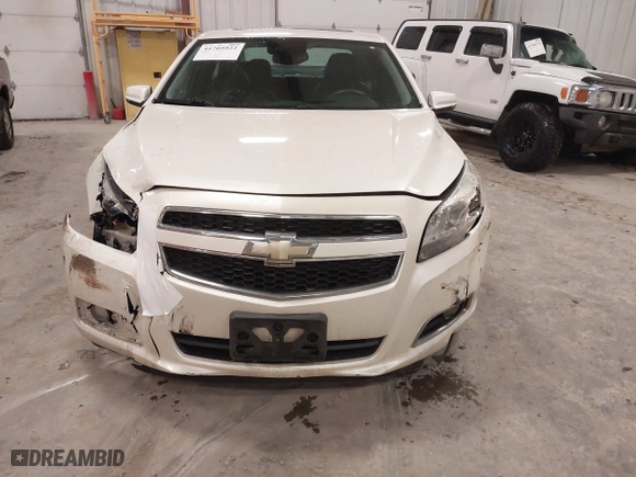 2013 Chevrolet Malibu LT with VIN 1G11E5SA8DF151902, listed as a IAAI auction lot 41705922 with 200,293 mi miles. Bid and sale history available at carsss.com. Image 6.