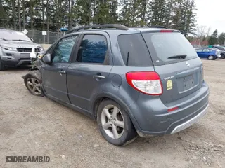 2008 Suzuki SX4 with VIN JS2YB413785105751, listed as a IAAI auction lot 41826111 with 178,706 mi miles. Bid and sale history available at carsss.com. Image 3.