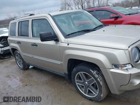 2009 Jeep Patriot Limited with VIN 1J4FT48B19D172049, listed as a IAAI auction lot 41991556 with 86,634 mi miles and . Bid and sale history available at DreamBid. Image 13.