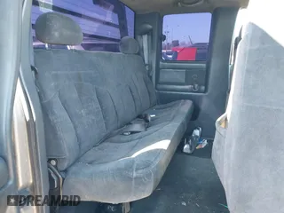 2000 Chevrolet Silverado 2500 LT with VIN 1GCGK29U1YE263011, listed as a IAAI auction lot 41634632 with 179,346 mi miles. Bid and sale history available at carsss.com. Image 8.