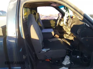 2000 Dodge 1500 с VIN 1B7HC16Z5YS526954, выставлен на аукционе IAAI как лот 41627502 с пробегом 189 632 миль миль и . История ставок и продаж доступна на DreamBid. Изображение 5.
