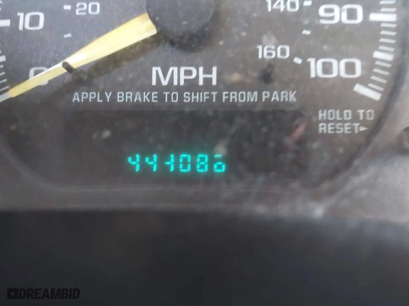 2001 Chevrolet Silverado 1500 LS with VIN 2GCEC19T311291874, listed as a IAAI auction lot 41779794 with 444,086 mi miles. Bid and sale history available at carsss.com. Image 7.