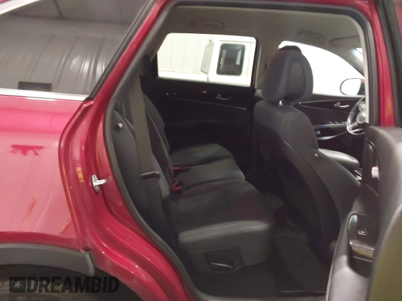 2016 Kia Sorento LX with VIN 5XYPGDA39GG162823, listed as a IAAI auction lot 41744061 with 95,195 mi miles. Bid and sale history available at carsss.com. Image 8.