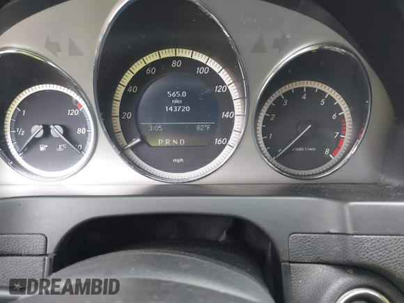 2009 Mercedes-Benz C-Class 3.5L Sport with VIN WDDGF56X09R048076, listed as a IAAI auction lot 41920261 with 143,720 mi miles. Bid and sale history available at carsss.com. Image 7.