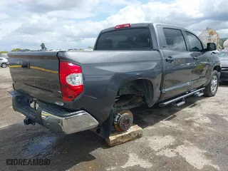 2019 Toyota Tundra 2WD SR5 with VIN 5TFEY5F10KX250294, listed as a IAAI auction lot 41917558 with 133,387 mi miles. Bid and sale history available at carsss.com. Image 4.