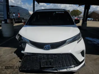 2021 Toyota Sienna XSE with VIN 5TDXRKEC3MS005215, listed as a Copart auction lot 51826915 with 89,078 mi miles and Clean Title. Bid and sale history available at DreamBid. Image 5.