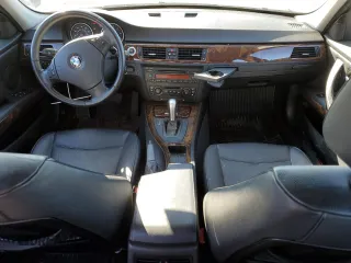2006 BMW 3 Series 330xi with VIN WBAVD33556KV63980, listed as a Copart auction lot 46863195 with 207,042 mi miles and Clean Title. Bid and sale history available at carsss.com. Image 8.