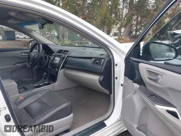 2015 Toyota Camry LE z VIN 4T1BD1FK2FU150183, wystawiony jako IAAI lot #42159960 z przebiegiem 156 694 mil mil oraz . Historia ofert i sprzedaży dostępna na DreamBid. Obrazek 5.