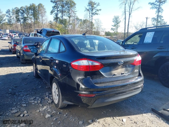 2015 Ford Fiesta S with VIN 3FADP4AJ6FM207628, listed as a IAAI auction lot 41847859 with 221,538 mi miles. Bid and sale history available at carsss.com. Image 3.