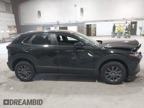 2024 Mazda CX-30 2.5 S with VIN 3MVDMBAM2RM719794, listed as a IAAI auction lot 41773464 with 3,031 mi miles. Bid and sale history available at carsss.com. Image 13.