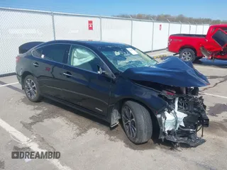 2018 Toyota Avalon Hybrid XLE Plus z VIN 4T1BD1EB2JU063071, wystawiony jako IAAI lot #41961891 z przebiegiem Nie podano mil oraz . Historia ofert i sprzedaży dostępna na DreamBid. Obrazek 1.