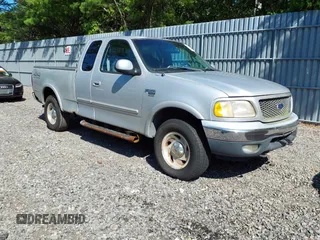 2000 Ford F-150 XL with VIN 1FTRX18W0YNA04971, listed as a IAAI auction lot 42813724 with 175,162 mi miles and . Bid and sale history available at DreamBid. Image 1.