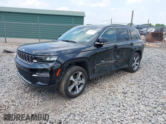 2024 Jeep Grand Cherokee Limited z VIN 1C4RJHBG9RC162492, wystawiony jako IAAI lot #42424937 z przebiegiem 5 939 mil mil oraz . Historia ofert i sprzedaży dostępna na DreamBid. Obrazek 19.