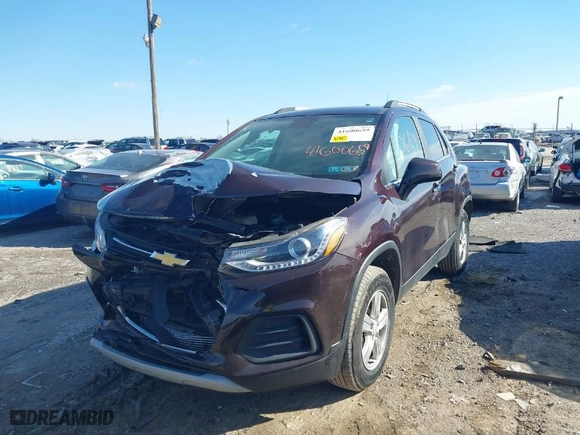 2020 Chevrolet Trax LT with VIN KL7CJPSBXLB349013, listed as a IAAI auction lot 41600659 with 46,536 mi miles. Bid and sale history available at carsss.com. Image 6.