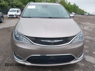 2017 Chrysler Pacifica Limited with VIN 2C4RC1GG4HR537737, listed as a IAAI auction lot 42151937 with 162,473 mi miles and . Bid and sale history available at DreamBid. Image 6.